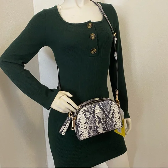 New Marc Jacob shutter Leather crossbody Bag - Picture 9 of 17